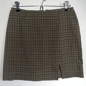 ✨SOLD ✨ VINTAGE 90s Express Plaid Mini Skirt with Slit - Size 3/4
